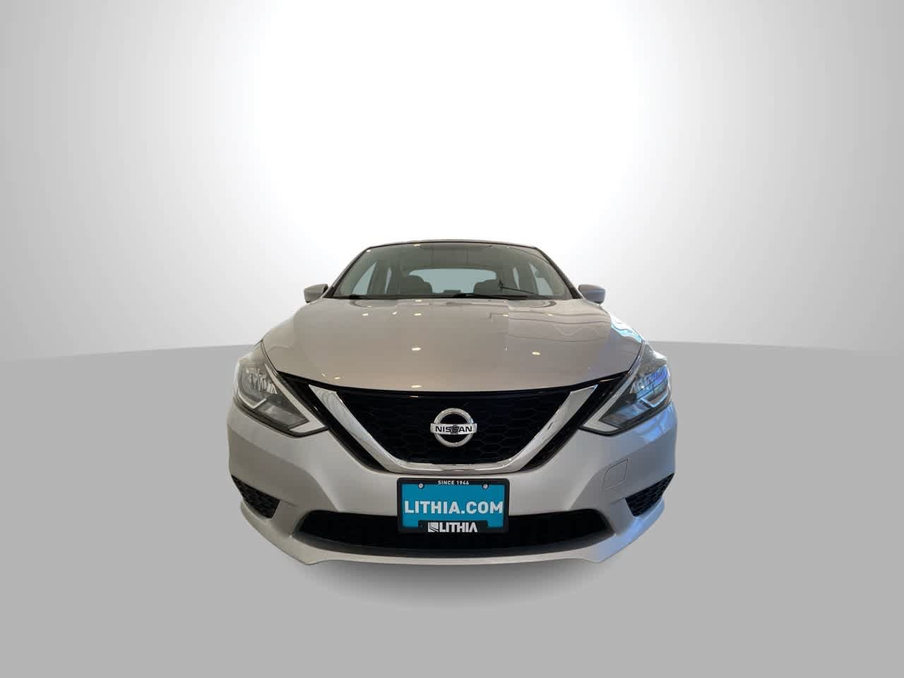 Used 2016 Nissan Sentra SV w/ Driver's Assist Package FWD image 3