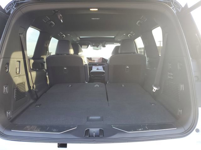 New 2026 INFINITI QX80 4WD w/ Sport Exterior Package image 13