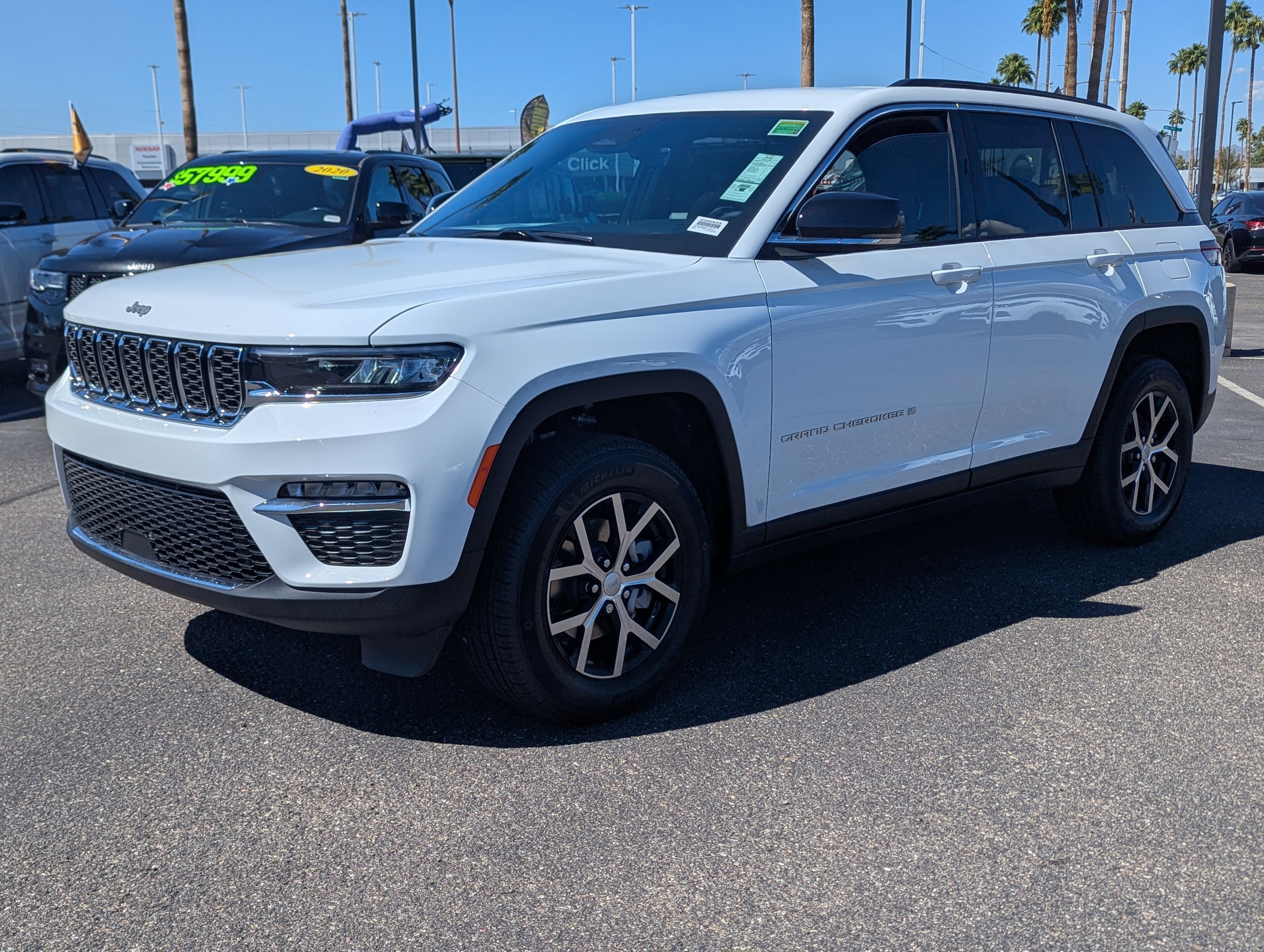 New 2025 Jeep Grand Cherokee Limited w/ Trailer Tow Package image 5