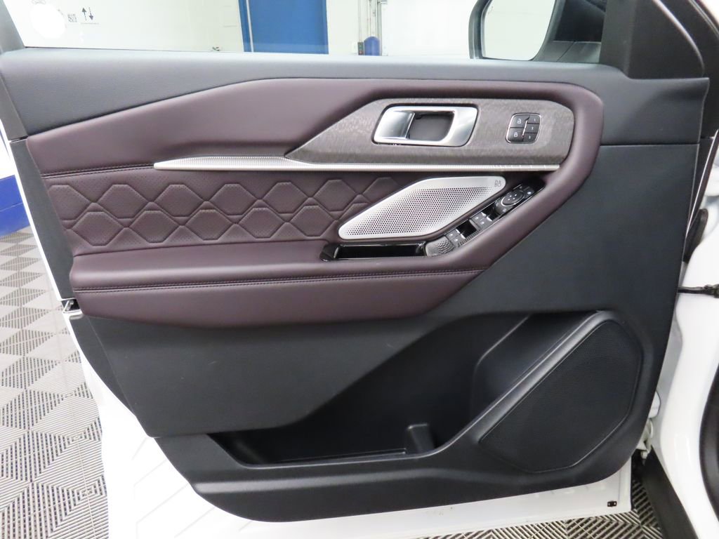 Used 2025 Ford Explorer Platinum w/ Ultimate Package image 67