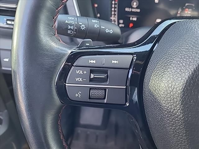 Used 2025 Honda Pilot Black Edition image 8
