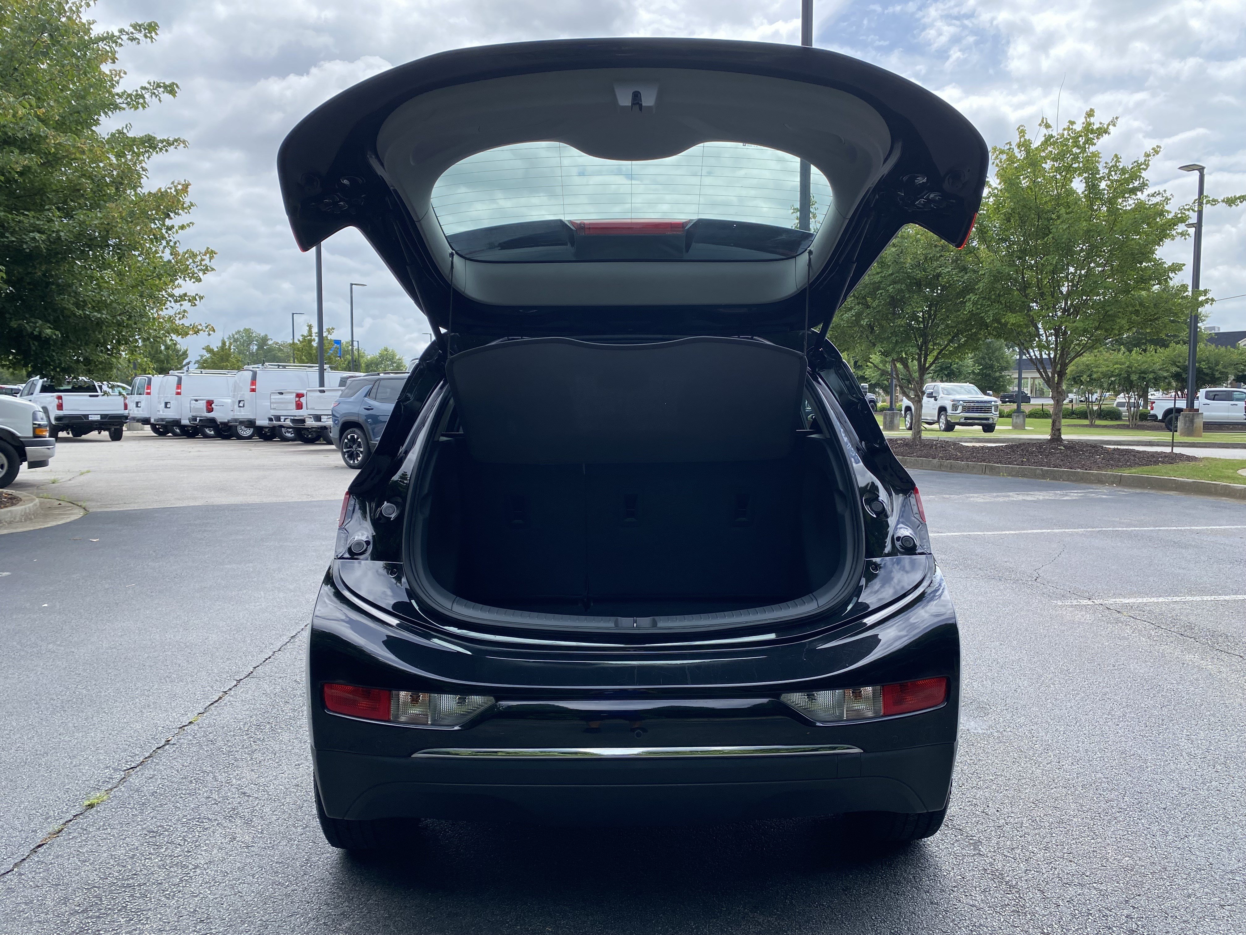 Used 2020 Chevrolet Bolt LT FWD image 11