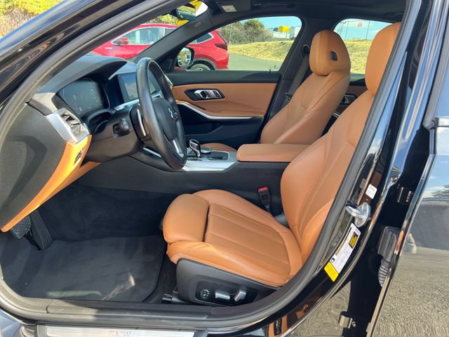 Used 2022 BMW 330i Sedan w/ Driving Assistance Package RWD image 15