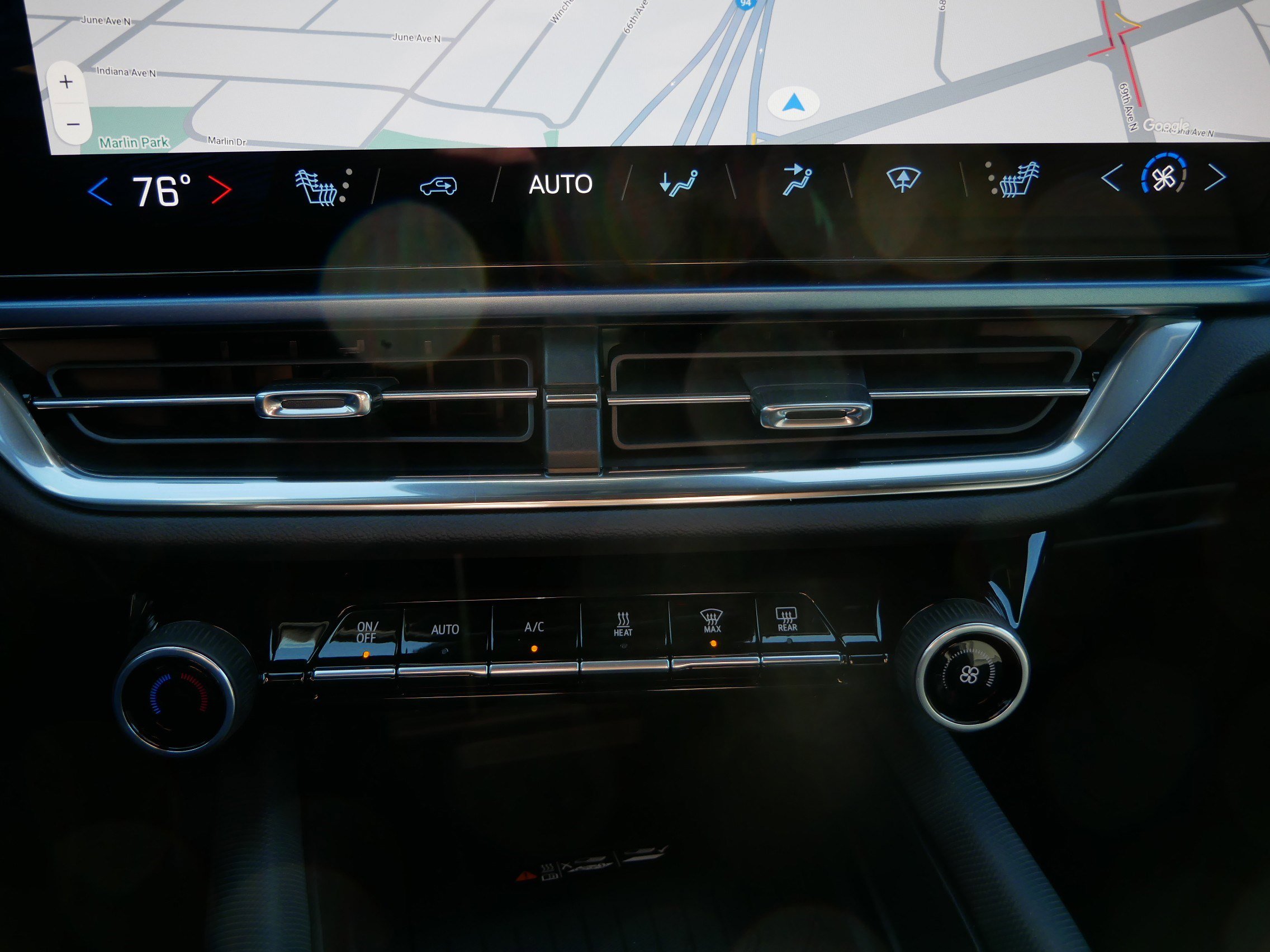 New 2026 Chevrolet Equinox EV LT image 8