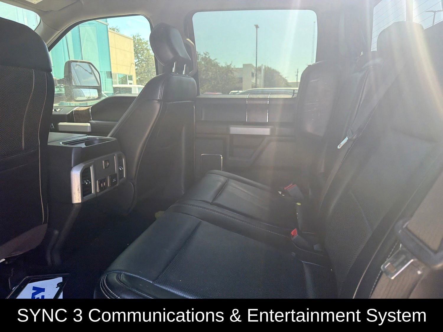 Used 2019 Ford F250 Lariat w/ Lariat Value Package AWD/4WD image 11