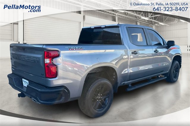 Used 2021 Chevrolet Silverado 1500 LT Trail Boss w/ Convenience Package II image 3