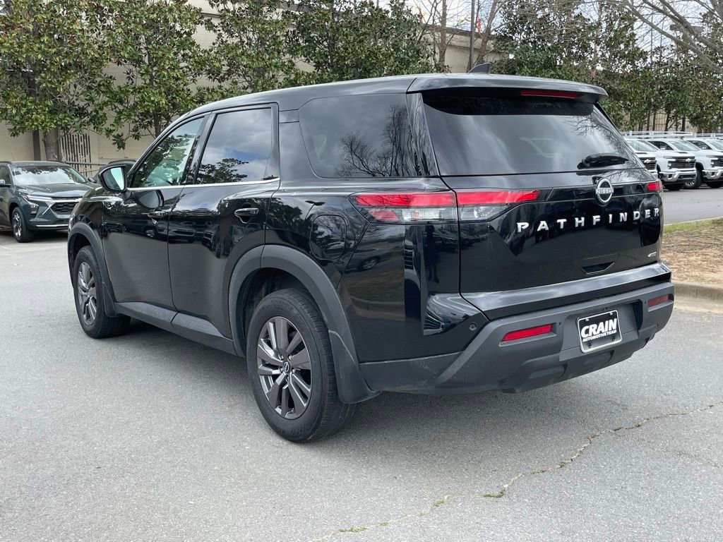 Used 2024 Nissan Pathfinder S image 5