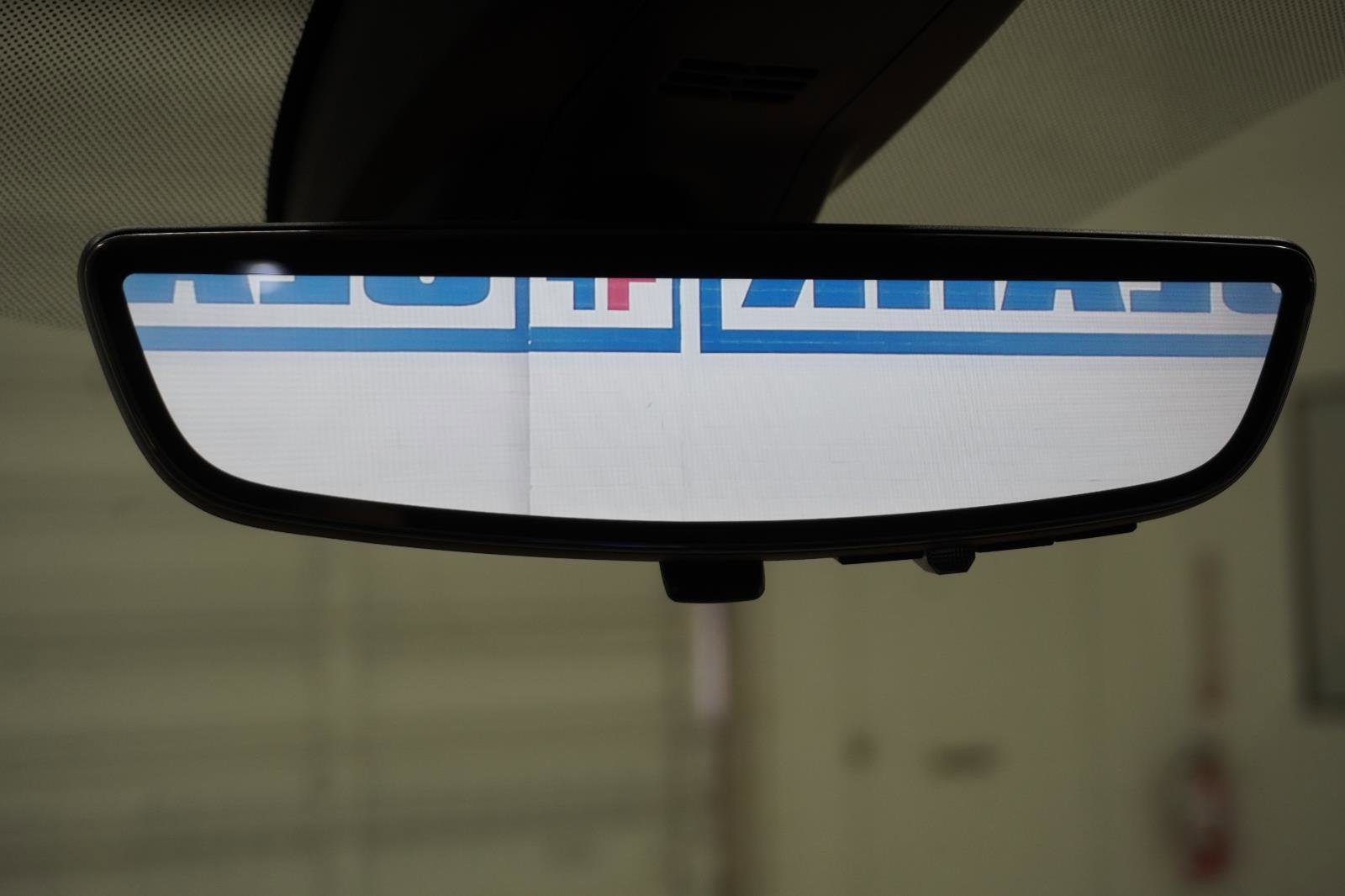 Used 2021 Chevrolet Suburban Premier w/ Premium Package image 27