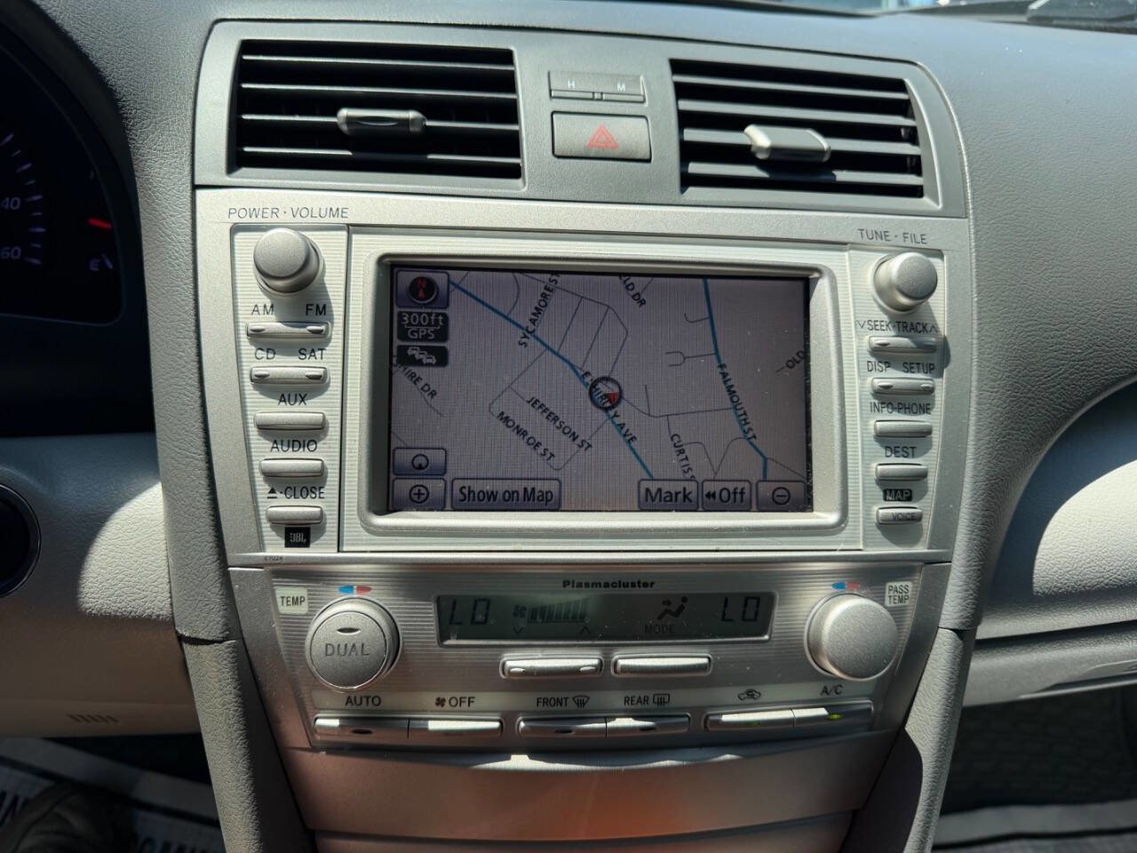 Used 2010 Toyota Camry XLE FWD image 15