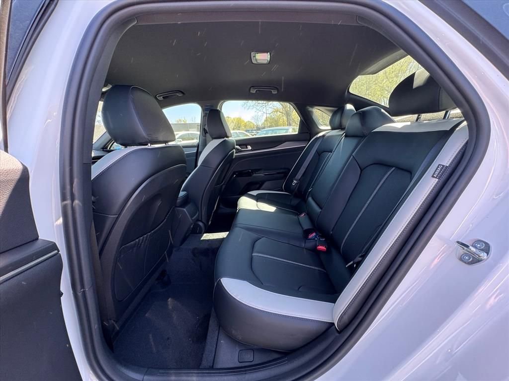 New 2026 Kia K5 GT-Line image 8