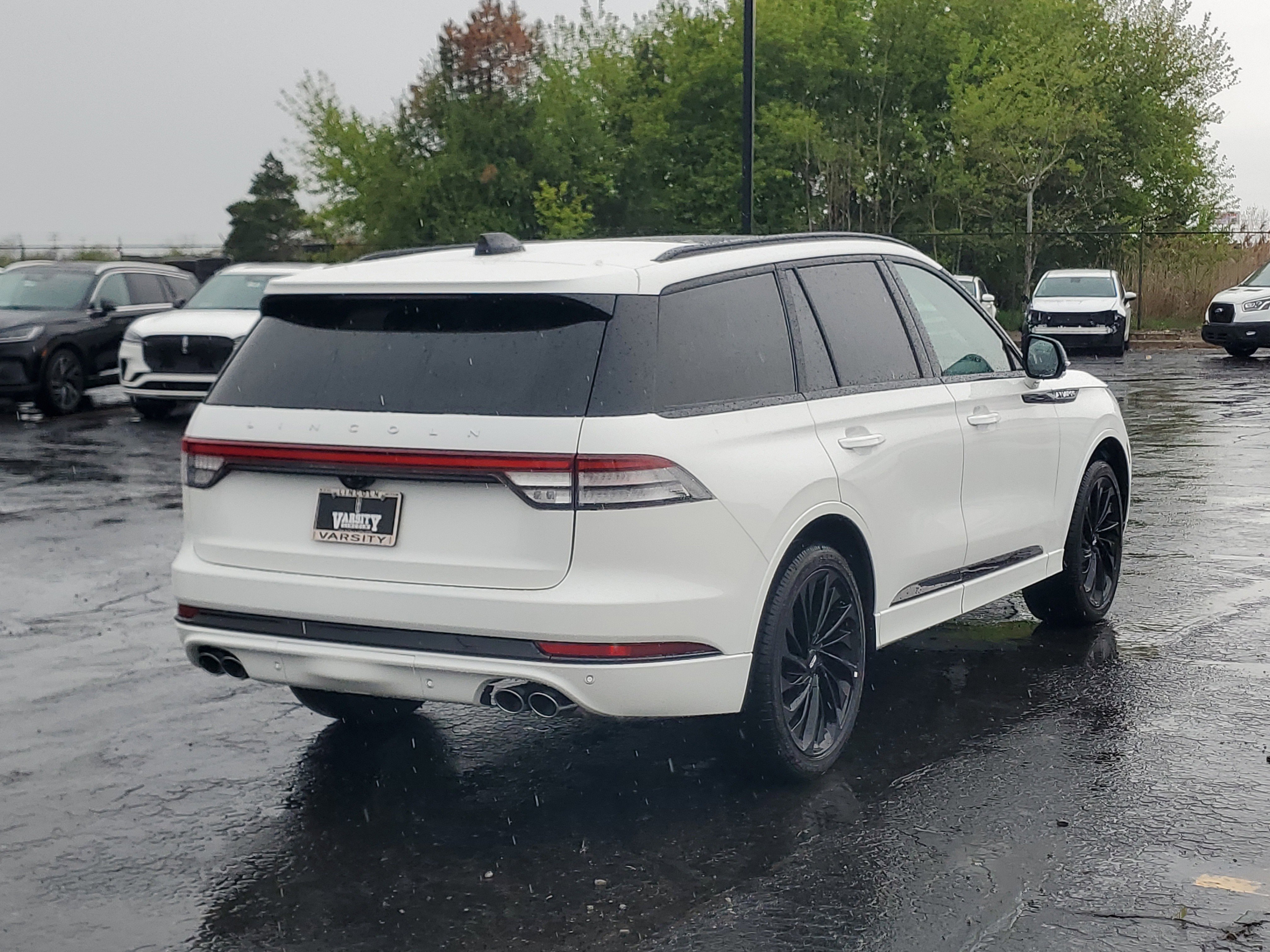 New 2026 Lincoln Aviator Reserve AWD/4WD image 4