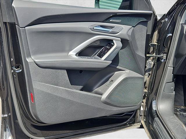 Certified 2025 Audi Q5 Premium AWD/4WD image 10