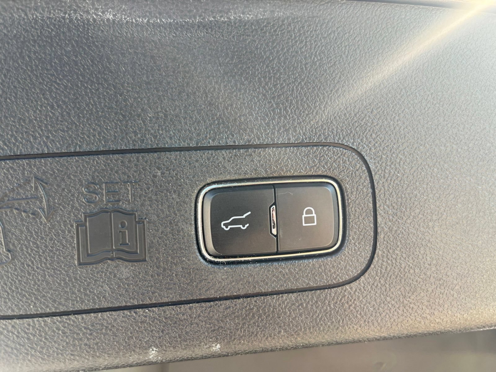 Used 2021 Lincoln Aviator Reserve RWD image 34