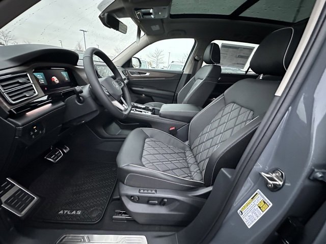 New 2026 Volkswagen Atlas SEL Premium R-Line image 24
