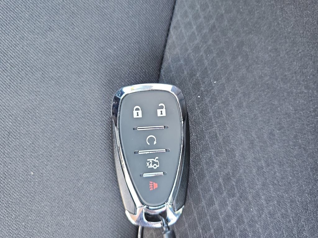 Used 2025 Chevrolet Malibu LT image 33