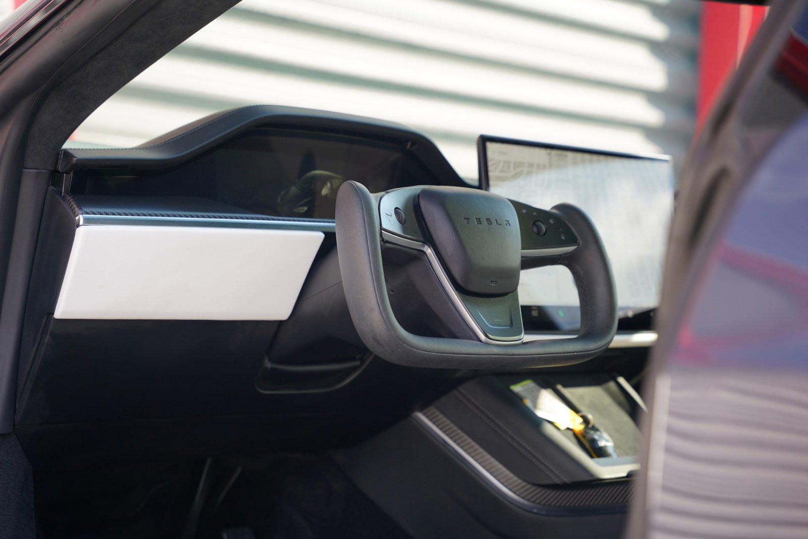 Used 2021 Tesla Model S Plaid image 8