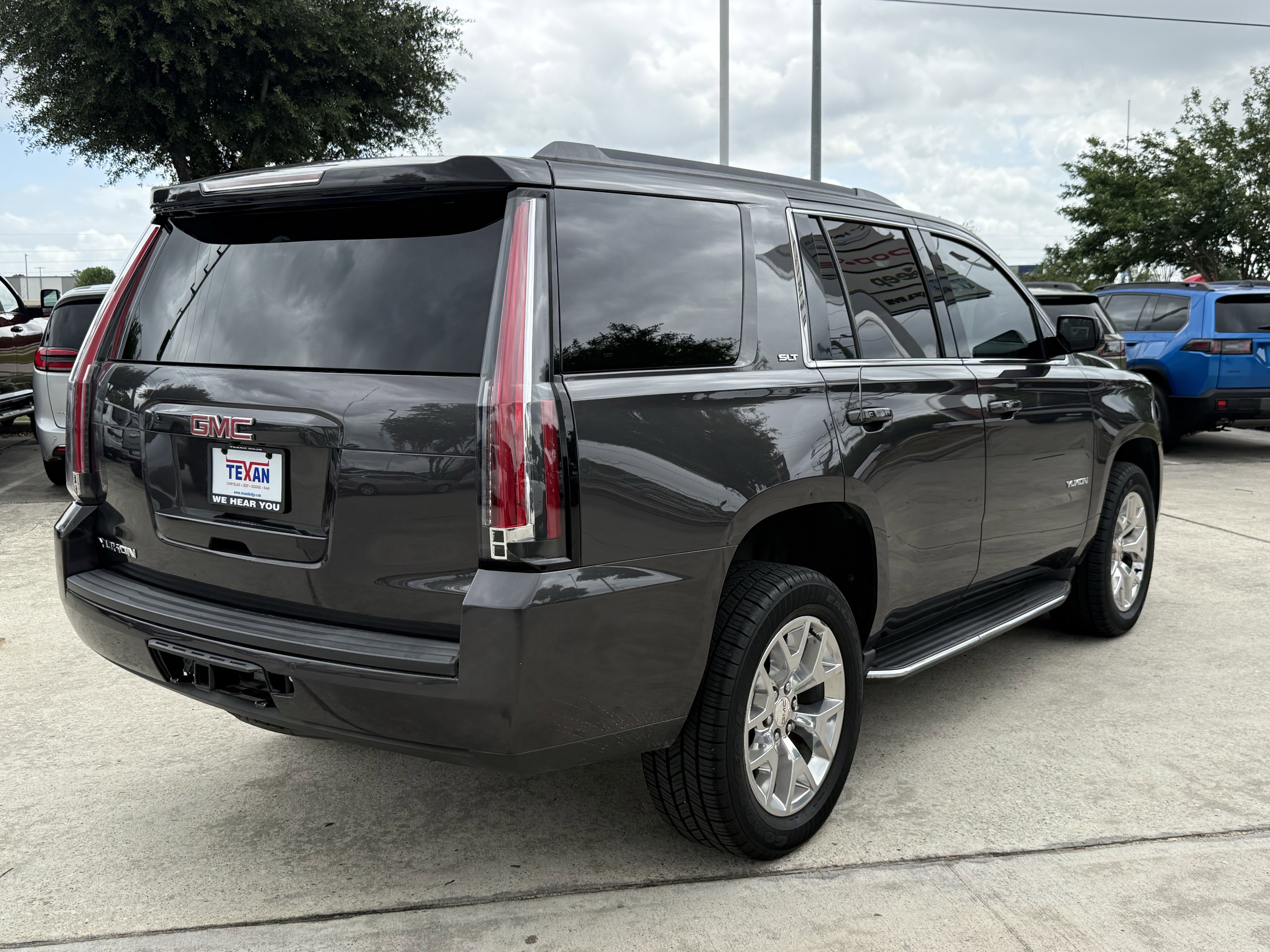 Used 2017 GMC Yukon SLT RWD image 5