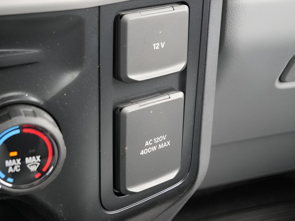 New 2025 Ford F250 XL w/ XL Driver Assist Package RWD image 28