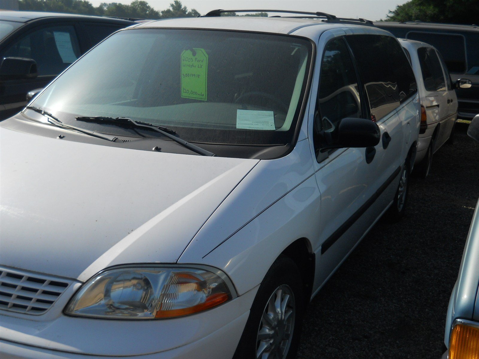 Used 2003 Ford Windstar LX FWD image 3