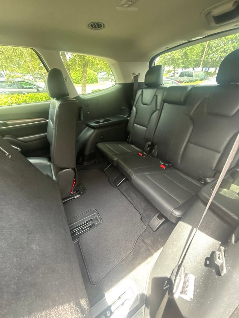 Used 2021 Kia Telluride LX FWD image 18
