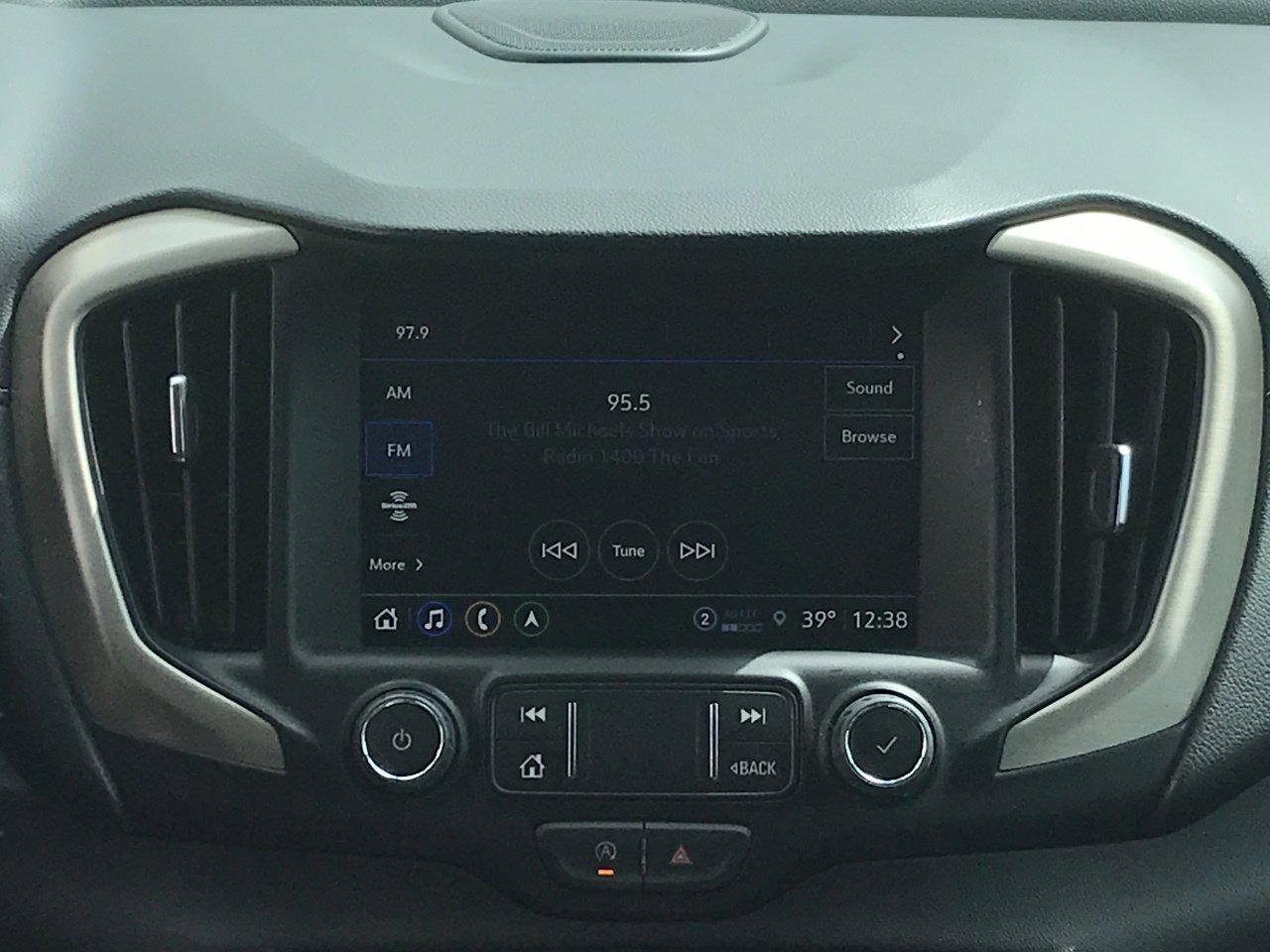 Used 2024 GMC Terrain Denali image 7