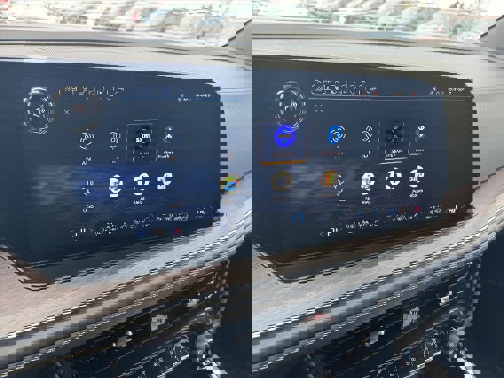 Certified 2025 Chevrolet Tahoe Premier image 13