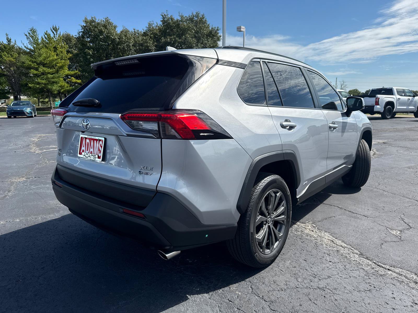 Used 2025 Toyota RAV4 XLE Premium w/ Weather Package AWD/4WD image 9