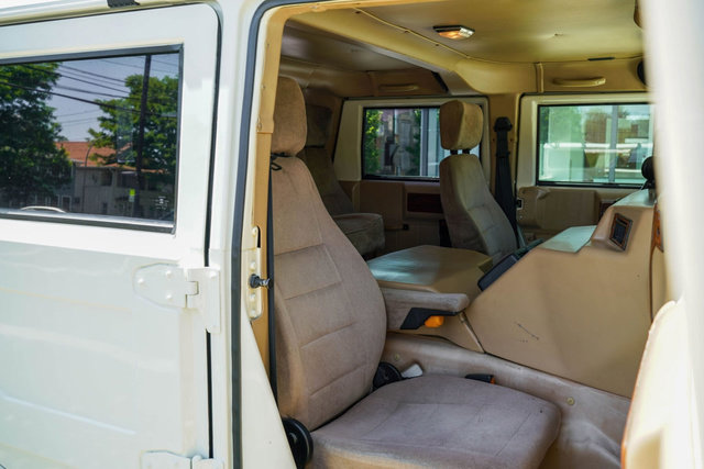 Used 1995 HUMMER H1 4-Door Wagon image 60