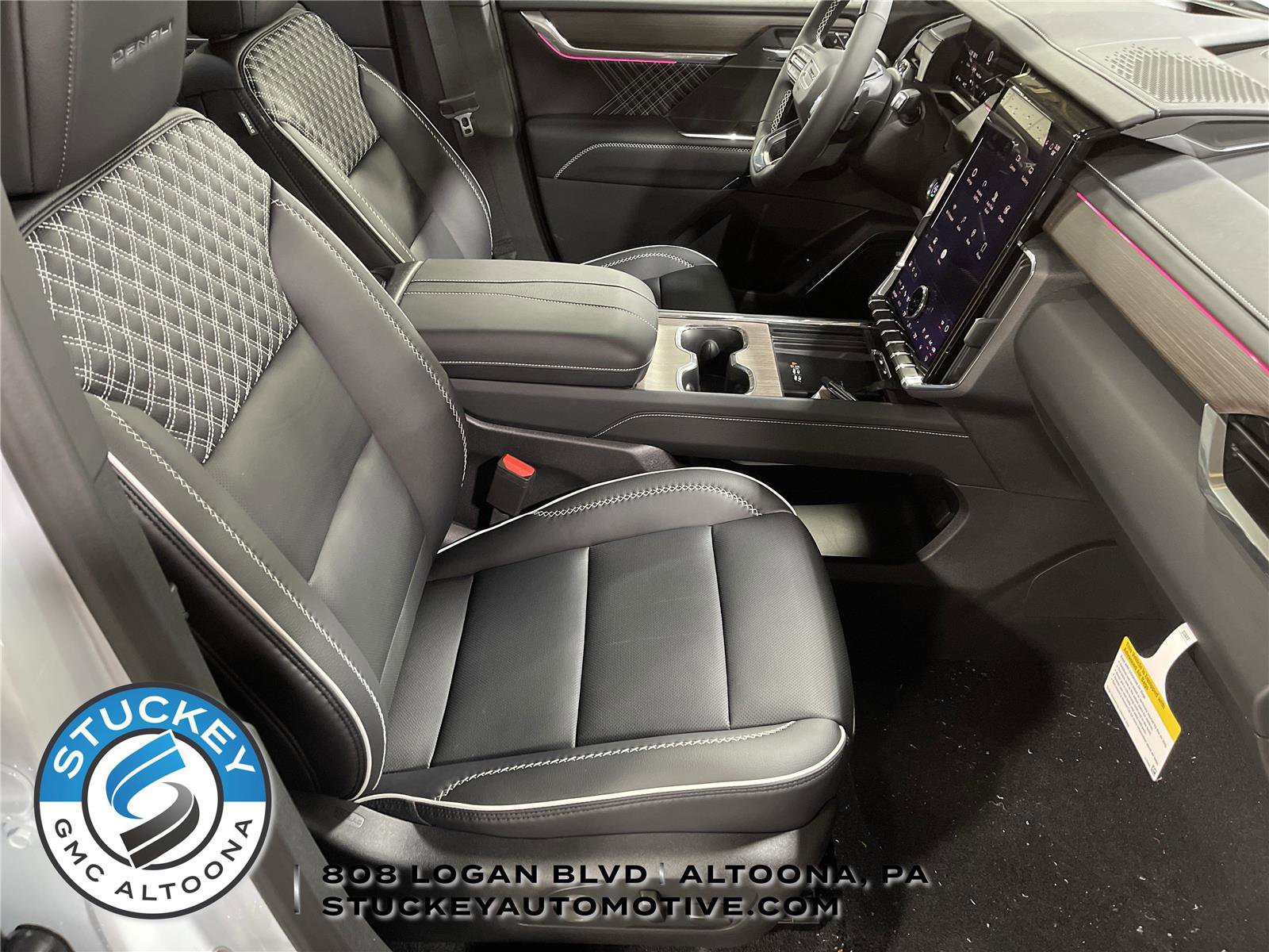 New 2026 GMC Acadia Denali w/ Super Cruise Package image 14