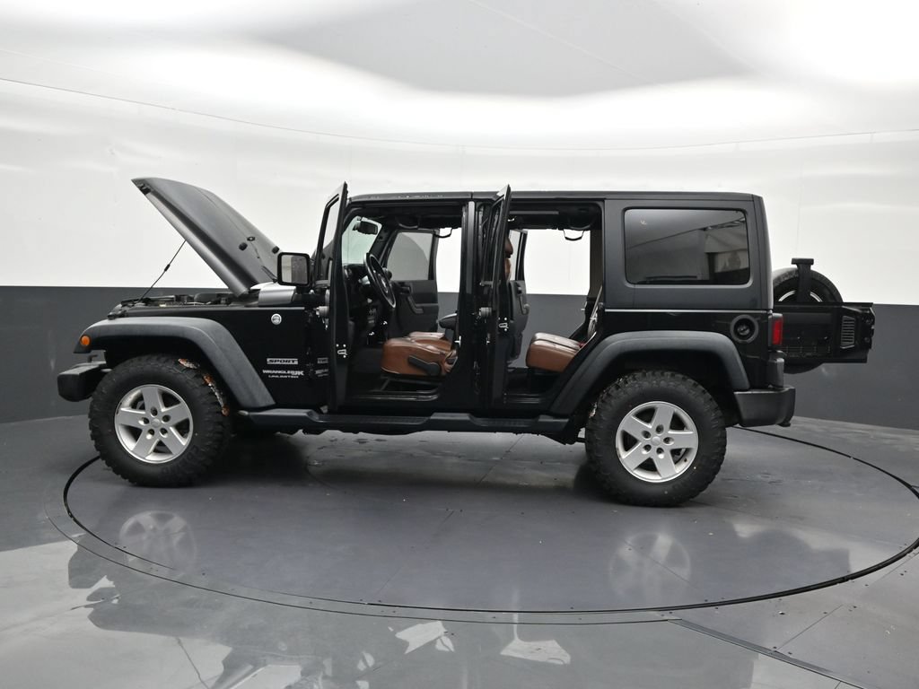 Used 2018 Jeep Wrangler Unlimited Sport S AWD/4WD image 33