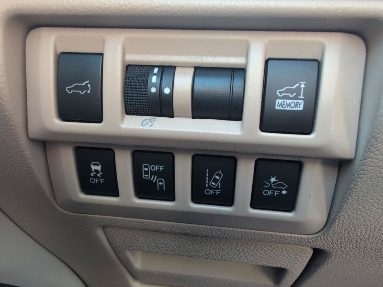 Used 2019 Subaru Outback 2.5i Limited w/ Protection Package #1 AWD/4WD image 23