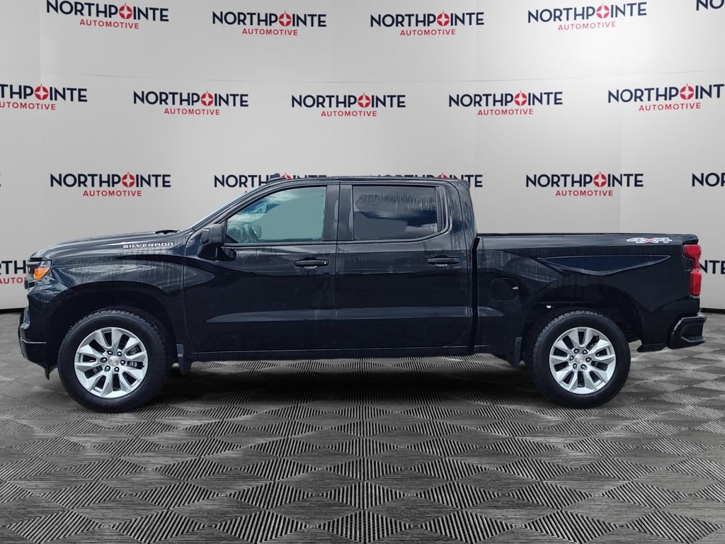 Used 2023 Chevrolet Silverado 1500 Custom AWD/4WD image 3