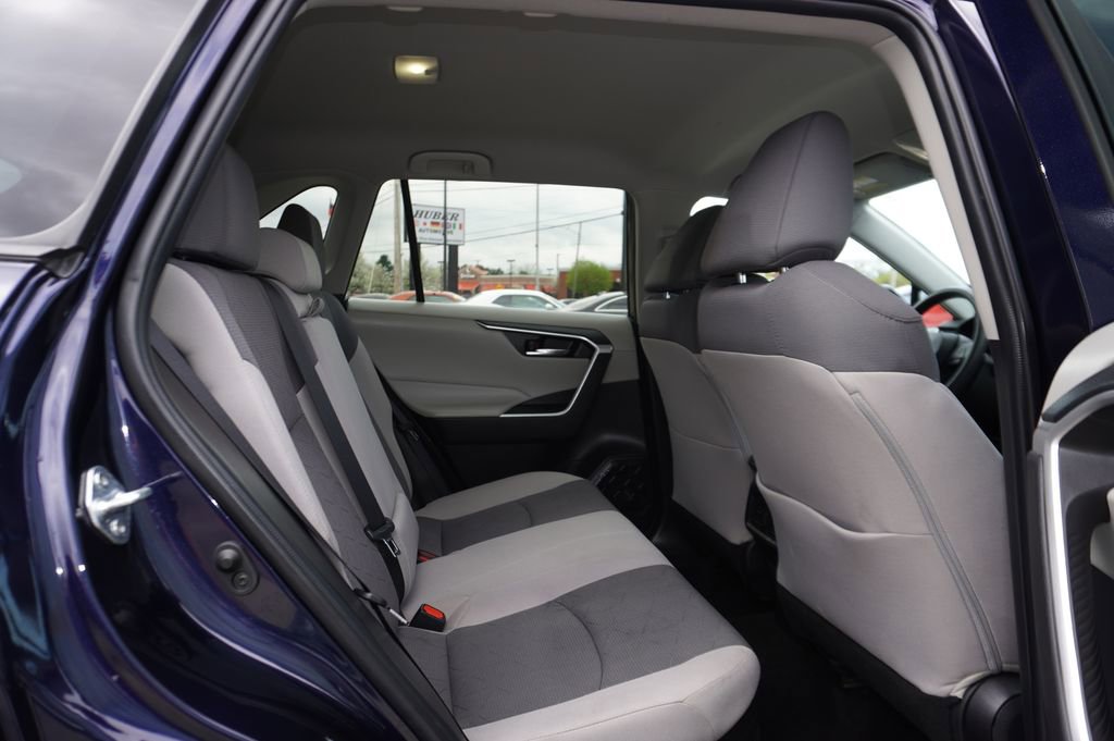 Used 2022 Toyota RAV4 XLE image 26