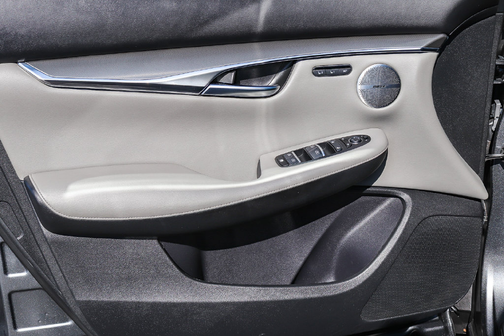 Certified 2023 INFINITI QX50 Luxe FWD image 19