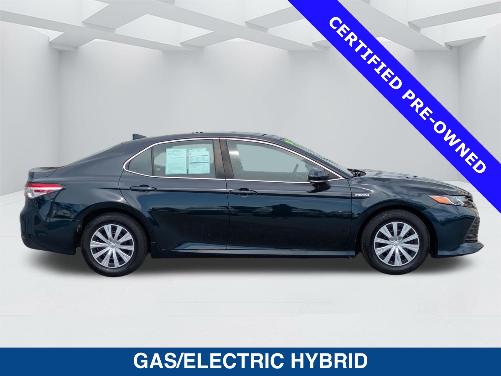 Used 2020 Toyota Camry LE w/ Fleet Convenience Package FWD image 4