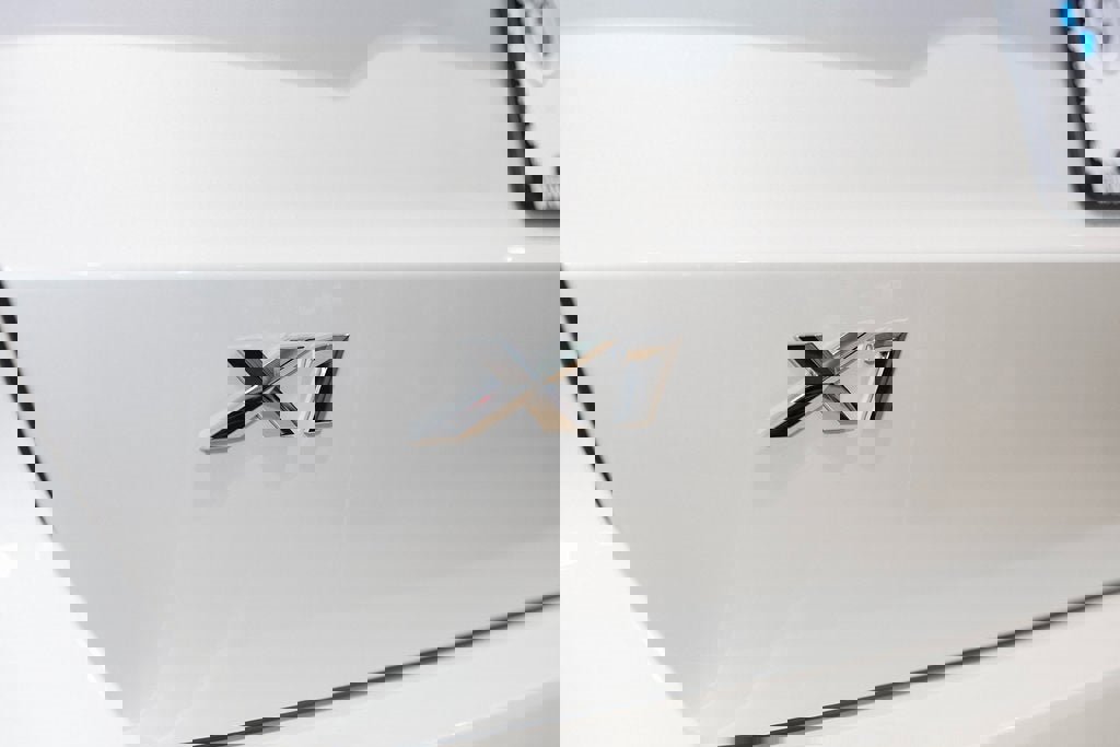 Used 2025 BMW X1 xDrive28i w/ Convenience Package image 10