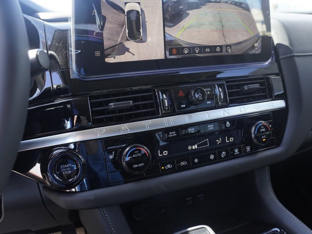 New 2026 Nissan Pathfinder SL image 12