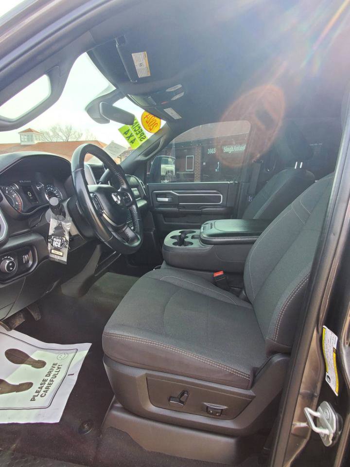 Used 2024 RAM 3500 Big Horn w/ Night Edition image 17