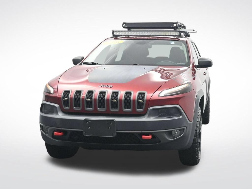 Used 2016 Jeep Cherokee Trailhawk w/ Comfort/Convenience Group AWD/4WD image 2