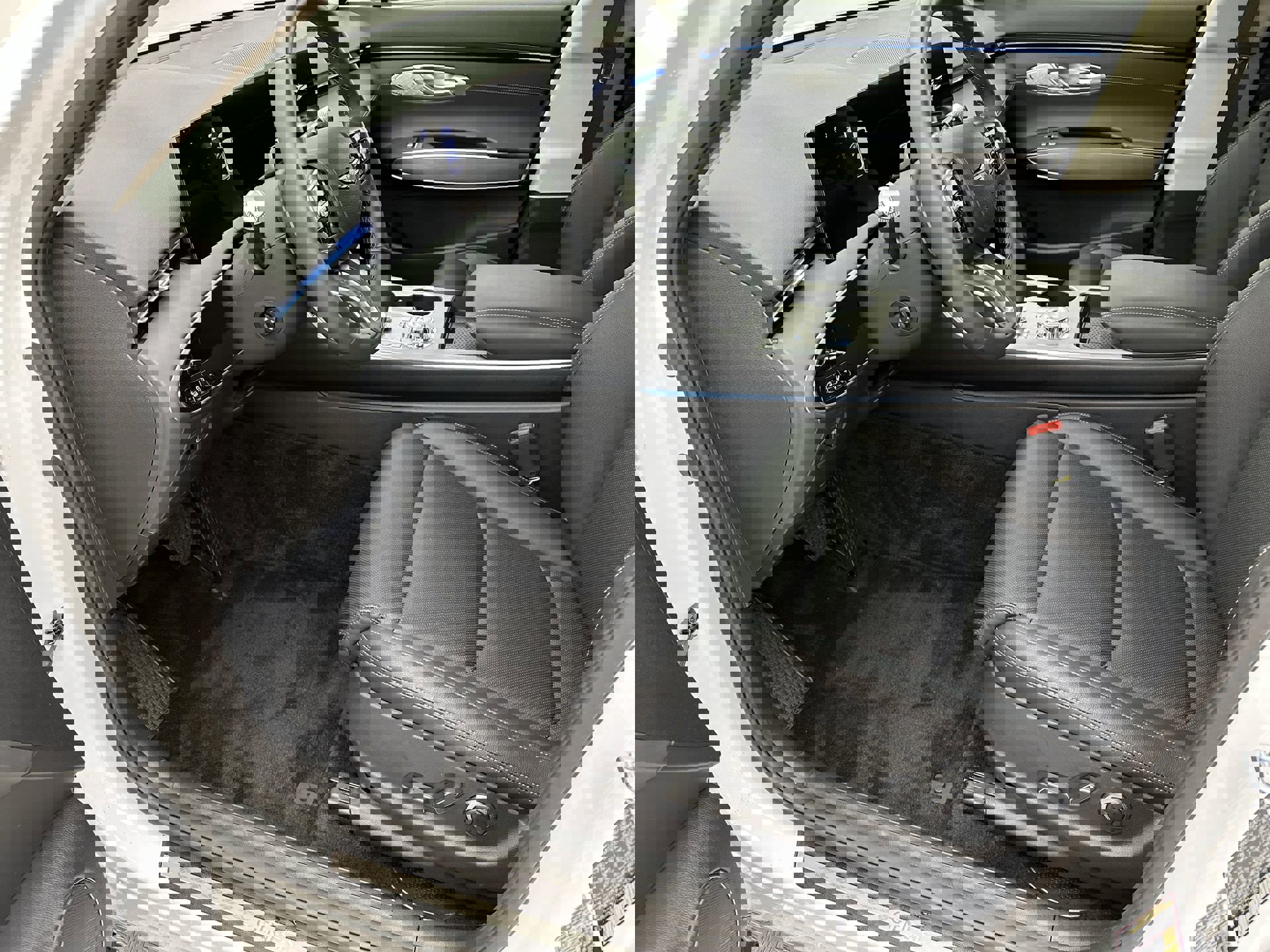 Certified 2026 Genesis GV70 2.5T Select image 11