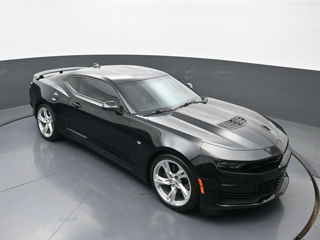 Used 2019 Chevrolet Camaro SS RWD image 27