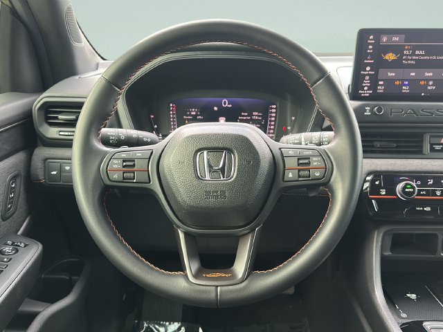 Certified 2026 Honda Passport TrailSport image 30