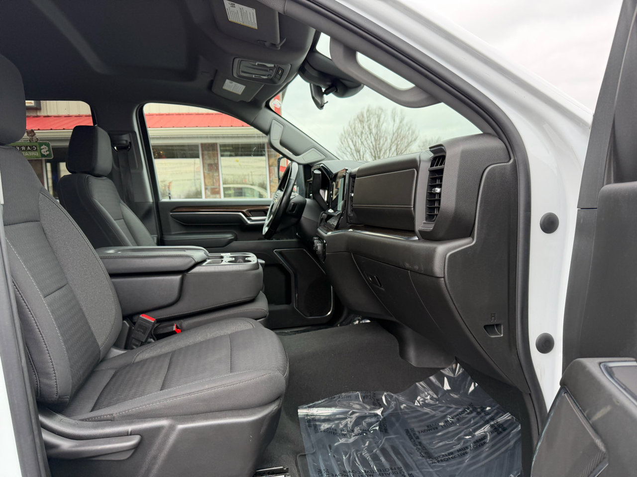 Used 2024 Chevrolet Silverado 3500 LT w/ Convenience Package image 21