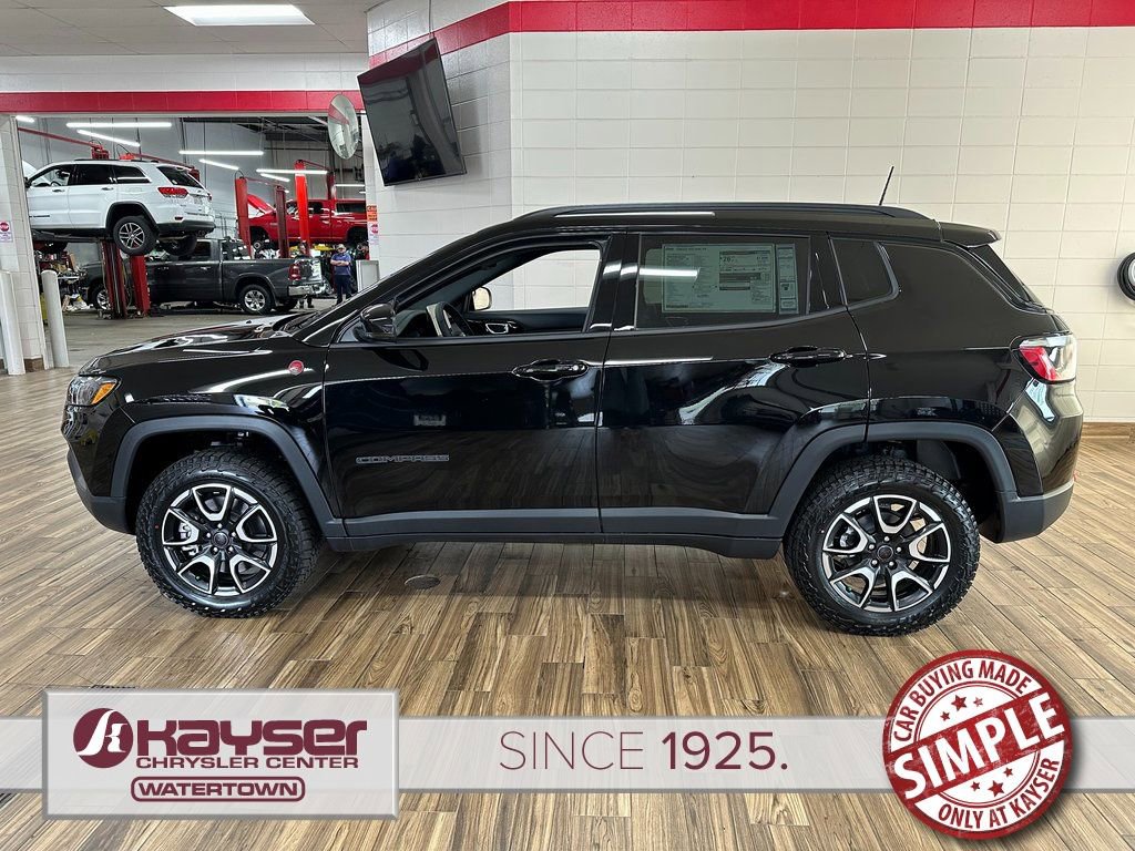 New 2026 Jeep Compass Trailhawk w/ Sun, Sound & Navigation Group image 2