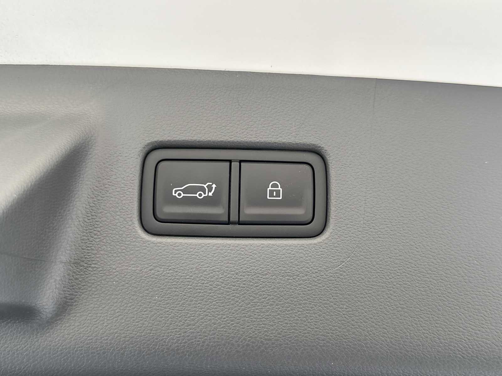 New 2026 Hyundai Santa Fe SE image 24