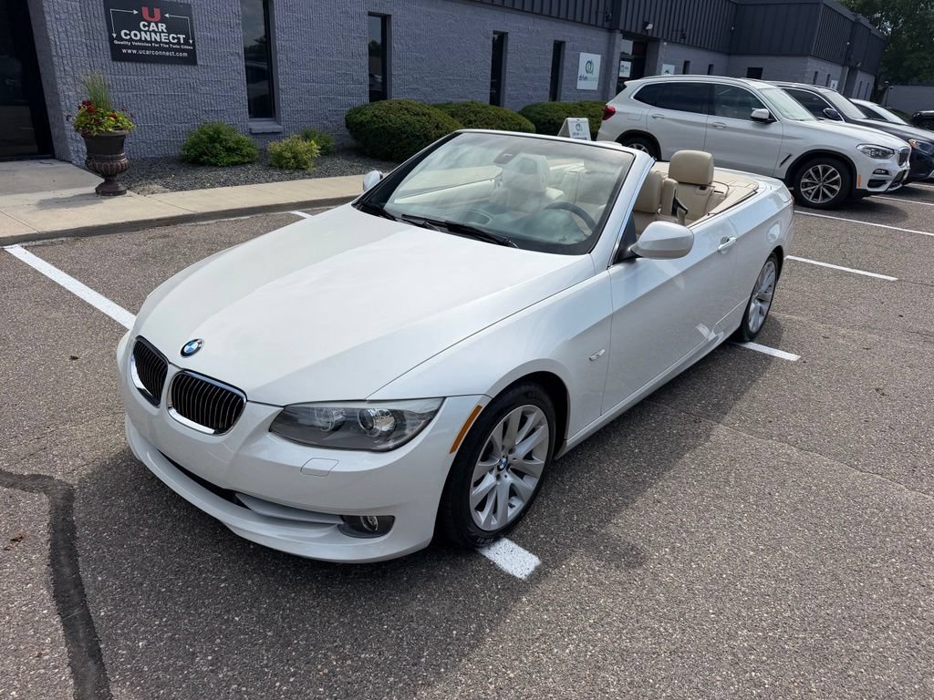 Used 2012 BMW 328i Convertible RWD image 6