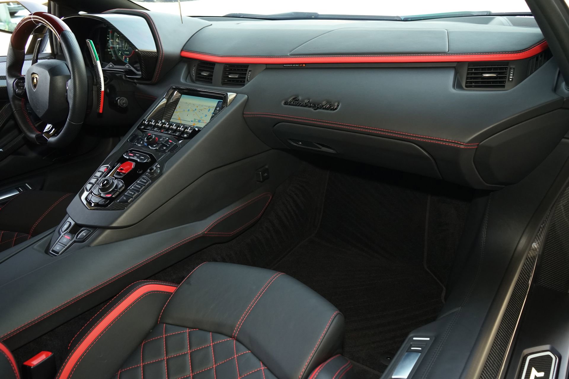 Used 2017 Lamborghini Aventador S AWD/4WD image 9