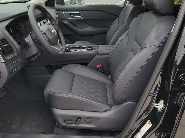 New 2026 Nissan Rogue Platinum w/ Platinum Premium Package image 9