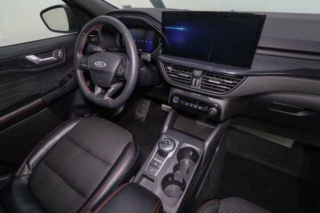 Used 2024 Ford Escape ST-Line w/ Tech Pack #1 AWD/4WD image 18