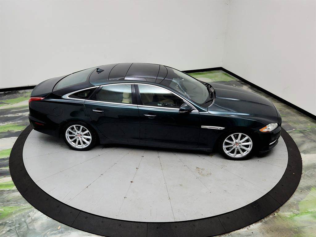 Used 2015 Jaguar XJ AWD image 12